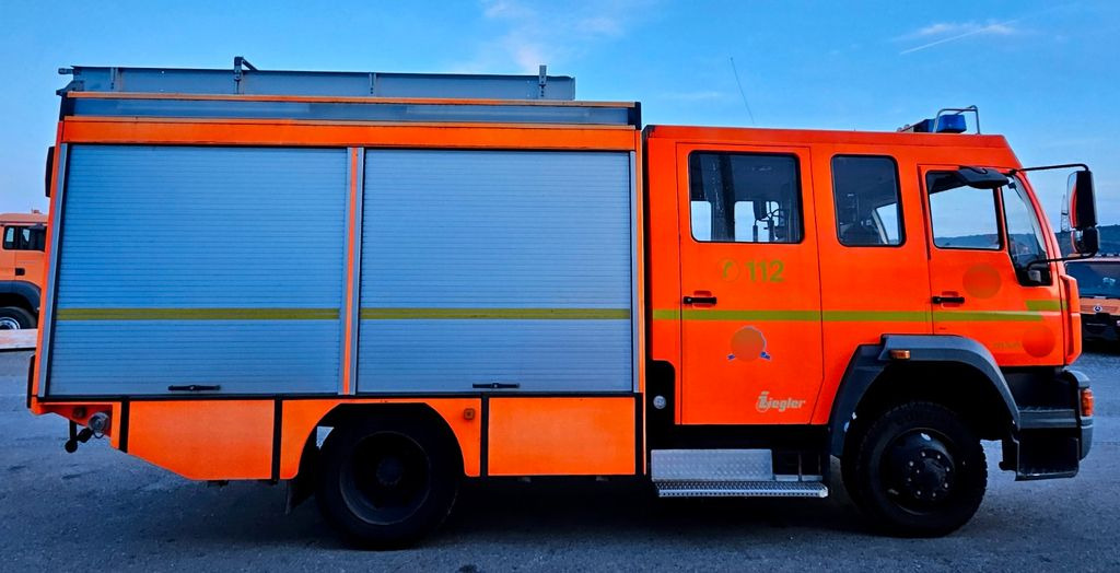MAN 14.224 L80 4x4 Feuerwehr LF16 Ziegler - Camión de bomberos: foto 5 MAN 14.224 L80 4x4 Feuerwehr LF16 Ziegler - Camión de bomberos: foto 5