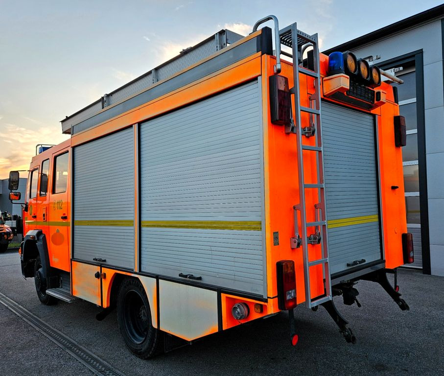 MAN 14.224 L80 4x4 Feuerwehr LF16 Ziegler - Camión de bomberos: foto 3 MAN 14.224 L80 4x4 Feuerwehr LF16 Ziegler - Camión de bomberos: foto 3