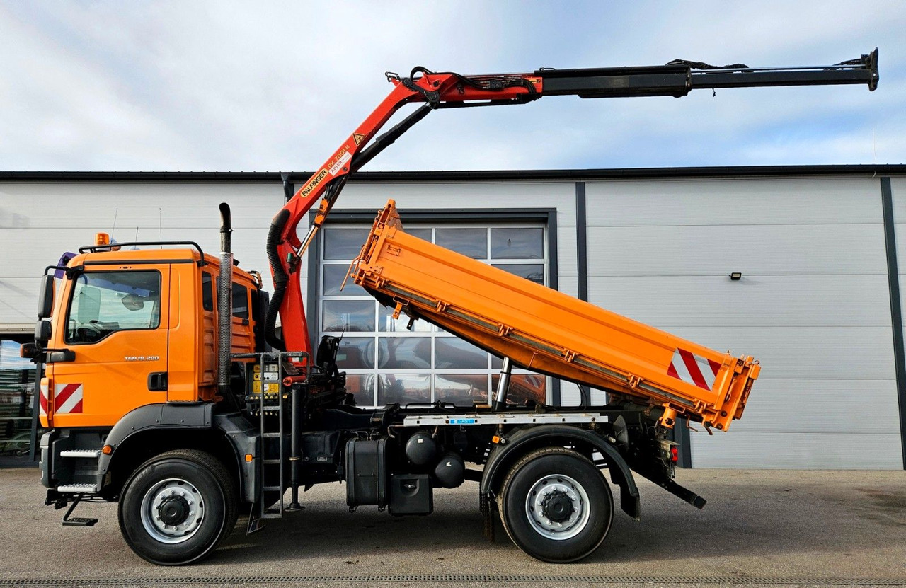 MAN TGM 18.290 4x4 Palfinger PK7001 Kran Funk Euro5 - Camión volquete, Camión grúa: foto 2 MAN TGM 18.290 4x4 Palfinger PK7001 Kran Funk Euro5 - Camión volquete, Camión grúa: foto 2