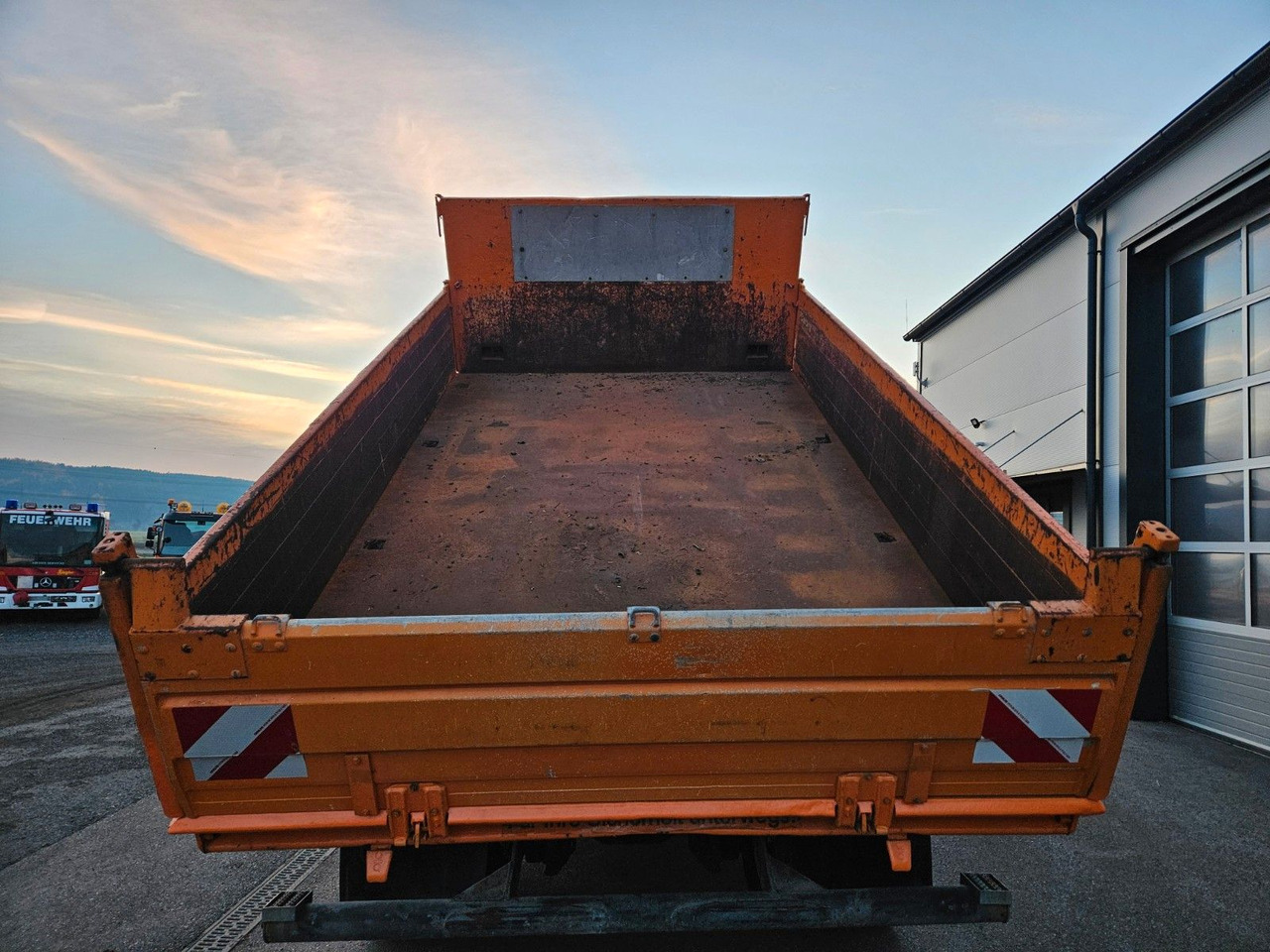 MAN TGS 18.360 4x4 BL Euro5 Meiller - Camión volquete: foto 4 MAN TGS 18.360 4x4 BL Euro5 Meiller - Camión volquete: foto 4