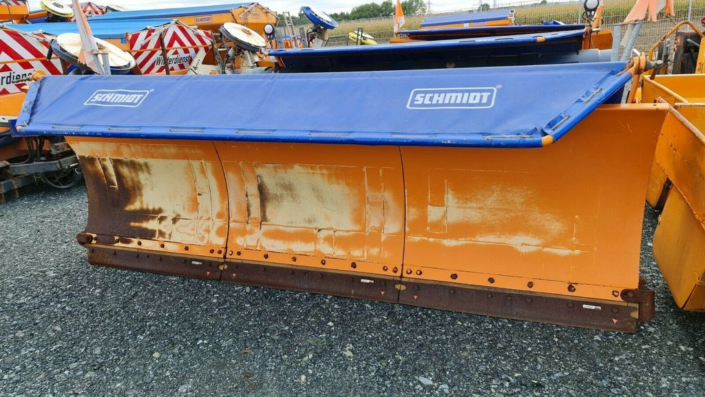 Schmidt STRATOS Streuer Winterdienst KÜPPER WEISSER Schmidt STRATOS Streuer Winterdienst KÜPPER WEISSER - Camión volquete: foto 4 Schmidt STRATOS Streuer Winterdienst KÜPPER WEISSER Schmidt STRATOS Streuer Winterdienst KÜPPER WEISSER - Camión volquete: foto 4