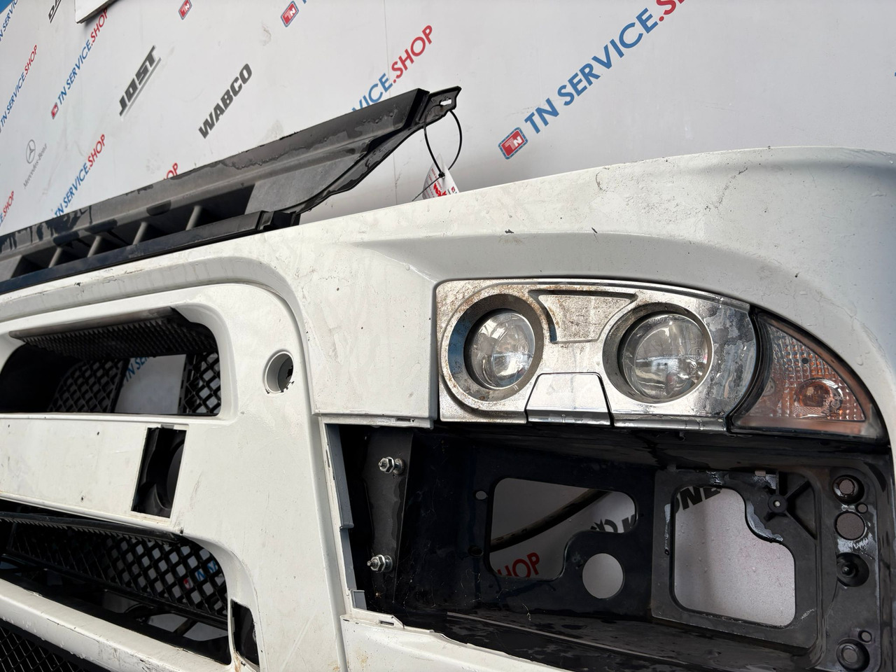 Paraurti Anteriore Iveco 5801258838 - Parachoques para Camión: foto 3 Paraurti Anteriore Iveco 5801258838 - Parachoques para Camión: foto 3