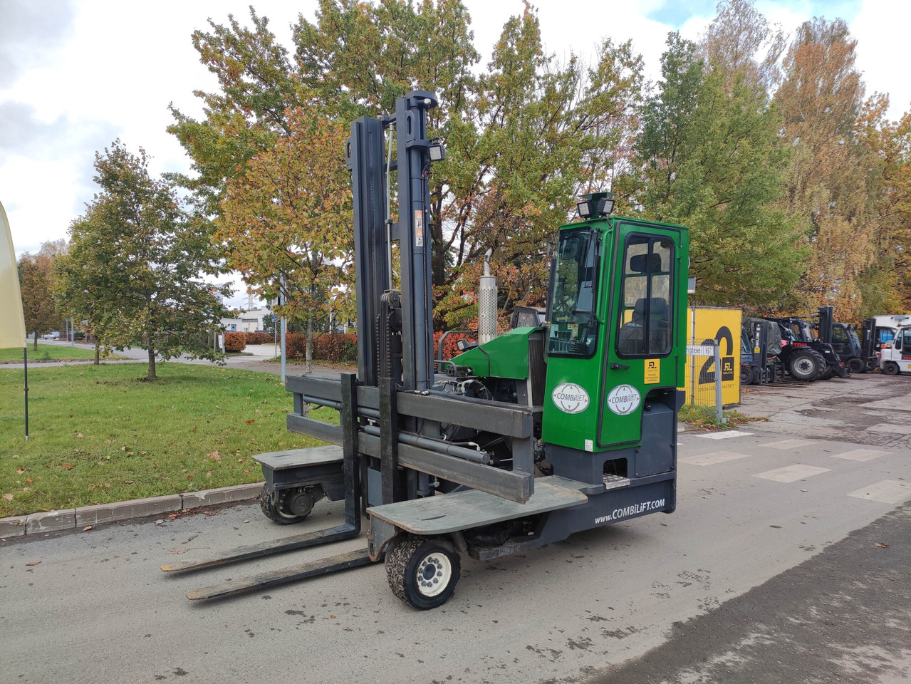 Combilift C4500 - Carretilla de carga lateral: foto 1 Combilift C4500 - Carretilla de carga lateral: foto 1