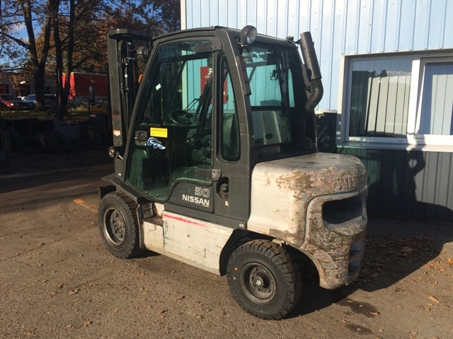 NISSAN DX 30 - Carretilla elevadora diésel: foto 2 NISSAN DX 30 - Carretilla elevadora diésel: foto 2
