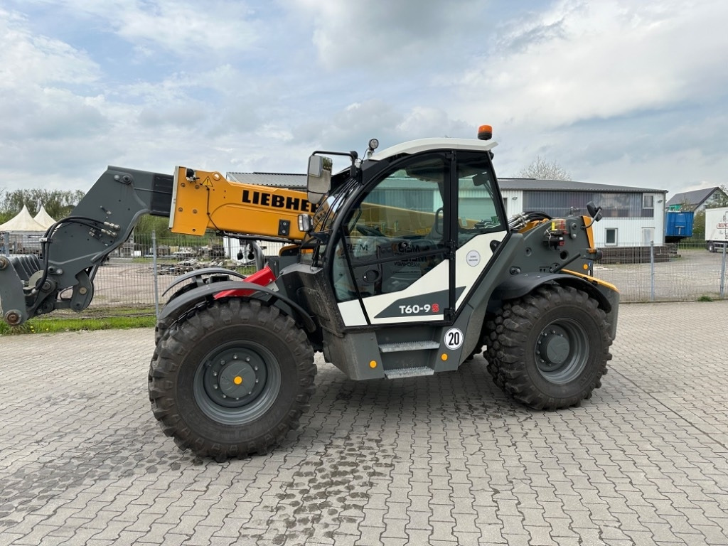 Claas. Liebherr 960. 9.60  - Manipulador telescópico: foto 1 Claas. Liebherr 960. 9.60  - Manipulador telescópico: foto 1