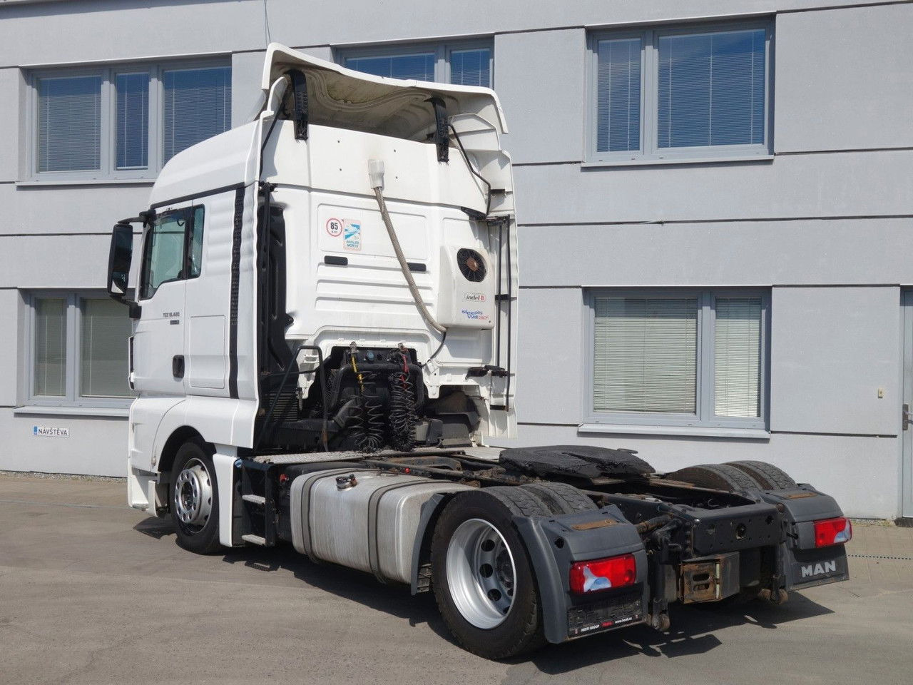 MAN TGX 18.480 XLX, E6, LD - Cabeza tractora: foto 4 MAN TGX 18.480 XLX, E6, LD - Cabeza tractora: foto 4