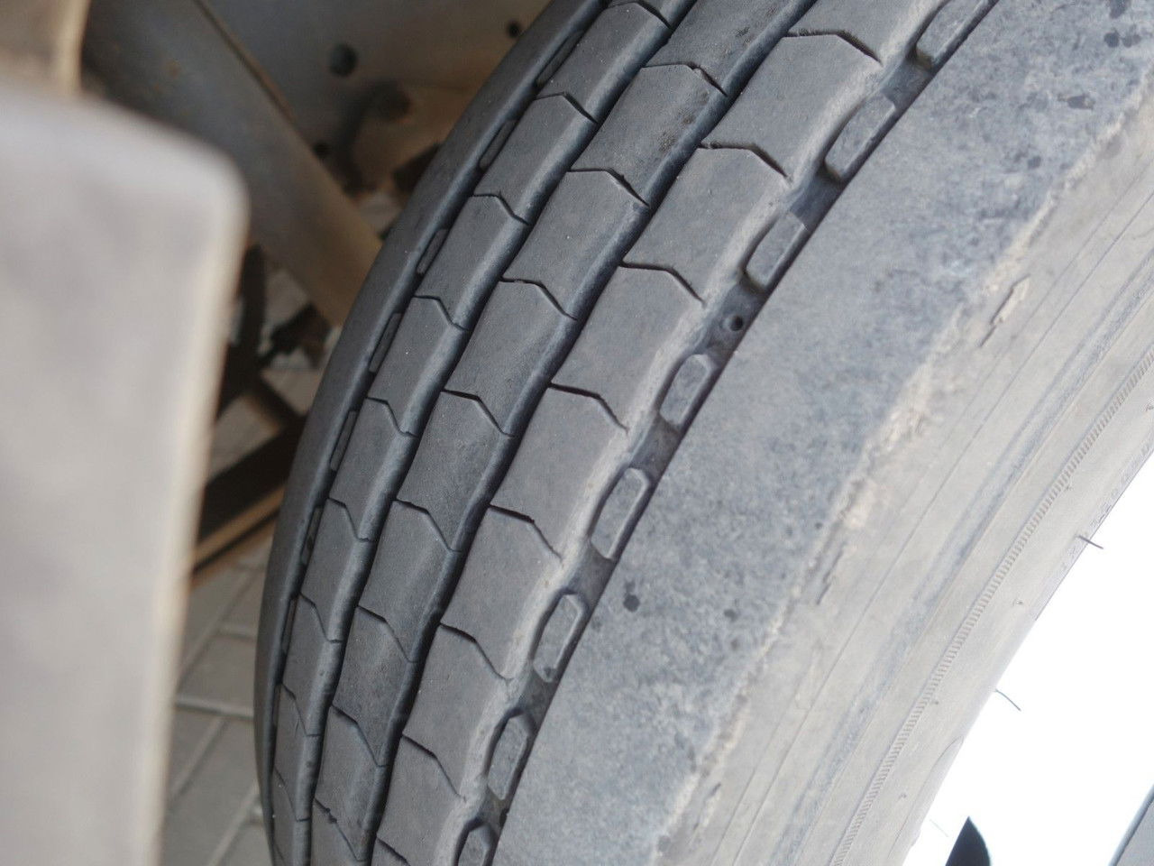 Camión caja cerrada Iveco EuroCargo 75 75E19, 18 Palleten: foto 10