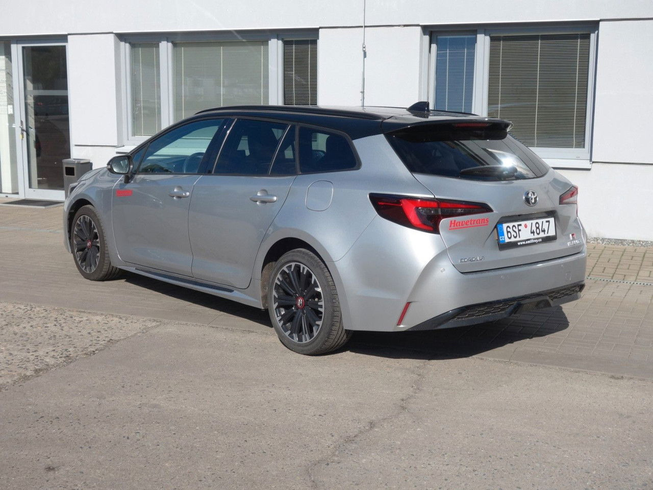 Toyota Corolla Touring 2,0 Hybrid GR Sport - Coche familiar: foto 4 Toyota Corolla Touring 2,0 Hybrid GR Sport - Coche familiar: foto 4