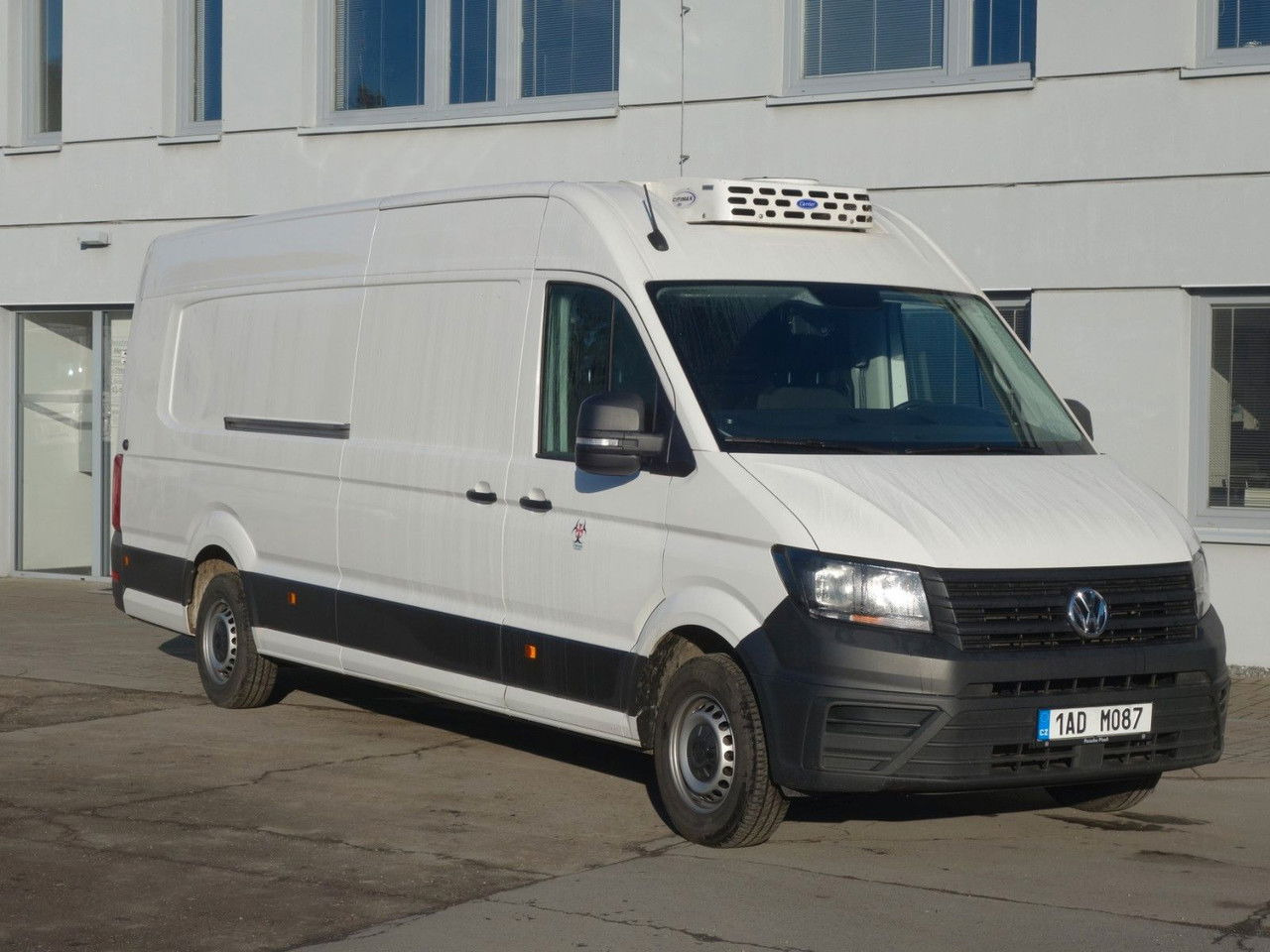 Volkswagen Crafter 2,0TDI Kühlkasten 35 Lang plus Hoch - Furgoneta frigorifica: foto 2 Volkswagen Crafter 2,0TDI Kühlkasten 35 Lang plus Hoch - Furgoneta frigorifica: foto 2