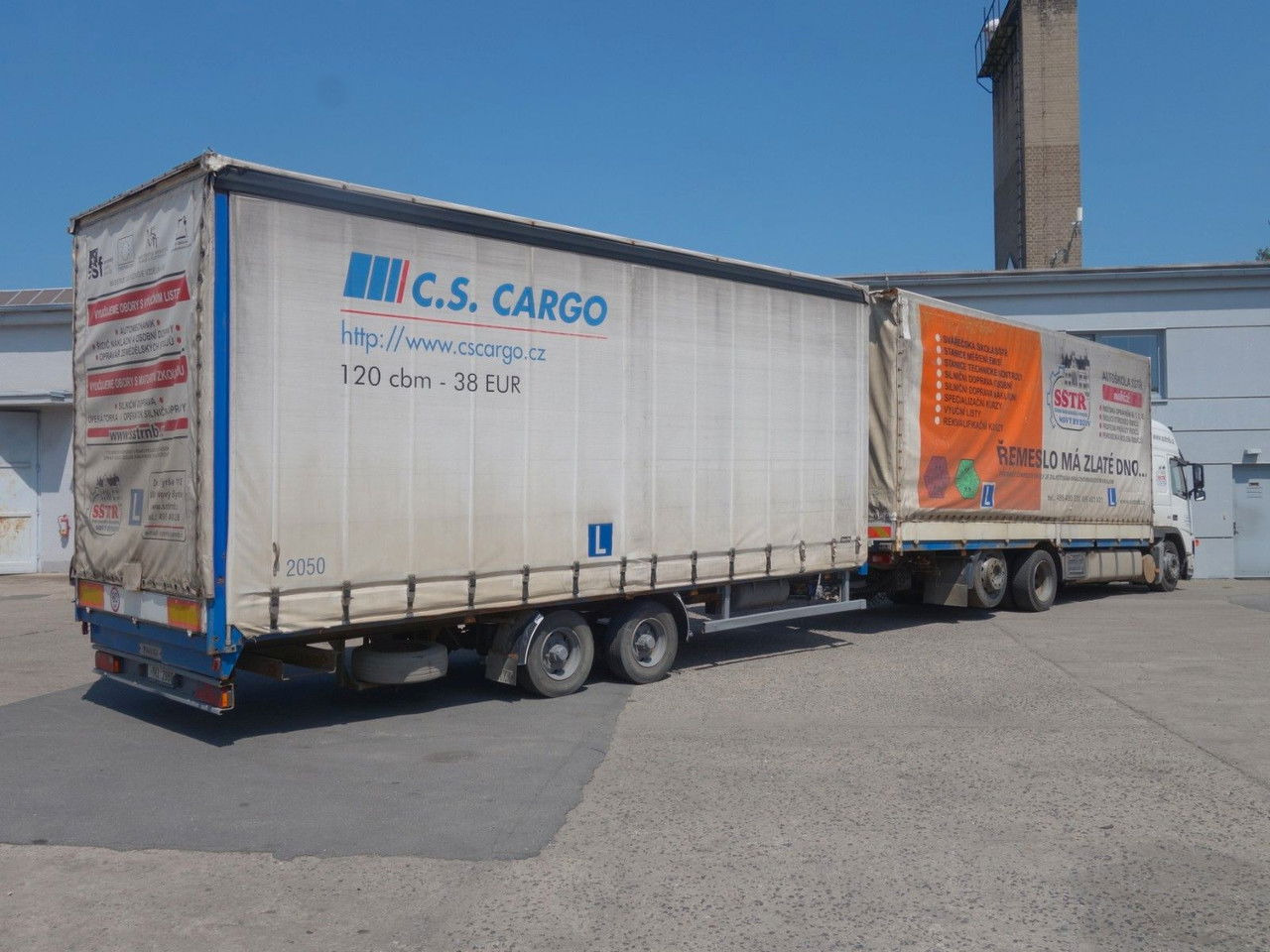 Volvo FM 380 6x2 + Panav Anhänger - Camión lona: foto 5 Volvo FM 380 6x2 + Panav Anhänger - Camión lona: foto 5