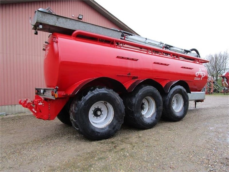 AP GV 25  - Cuba de purín: foto 2 AP GV 25  - Cuba de purín: foto 2