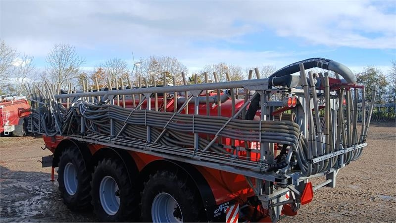 AP GV28 X-Line - Cuba de purín: foto 5 AP GV28 X-Line - Cuba de purín: foto 5