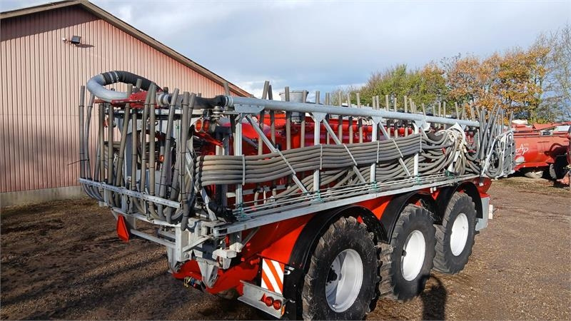 AP GV28 X-Line - Cuba de purín: foto 3 AP GV28 X-Line - Cuba de purín: foto 3