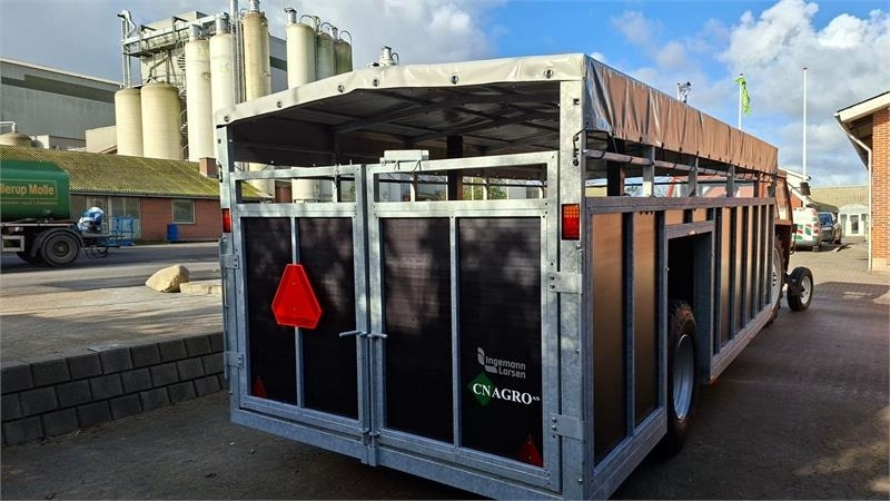 CN Agro Model D - Remolque transporte de ganado, Remolque agrícola: foto 4 CN Agro Model D - Remolque transporte de ganado, Remolque agrícola: foto 4