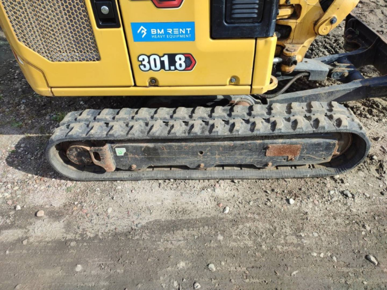 Excavadora de cadenas CAT 301.8: foto 10