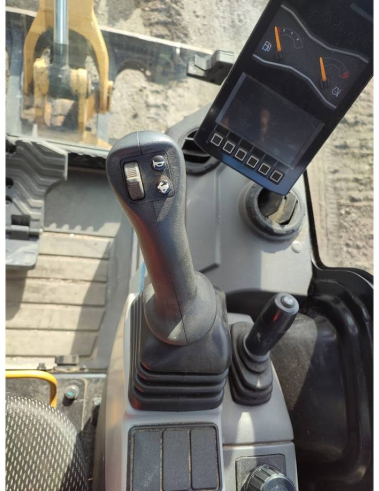 Excavadora de cadenas CAT 301.8: foto 9