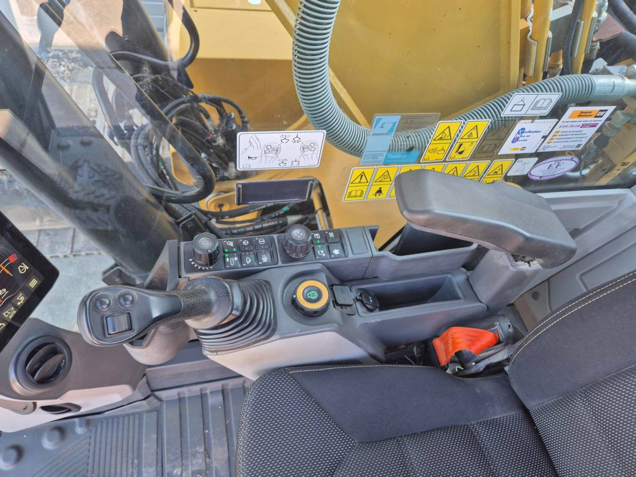 Excavadora de cadenas CAT 323: foto 30