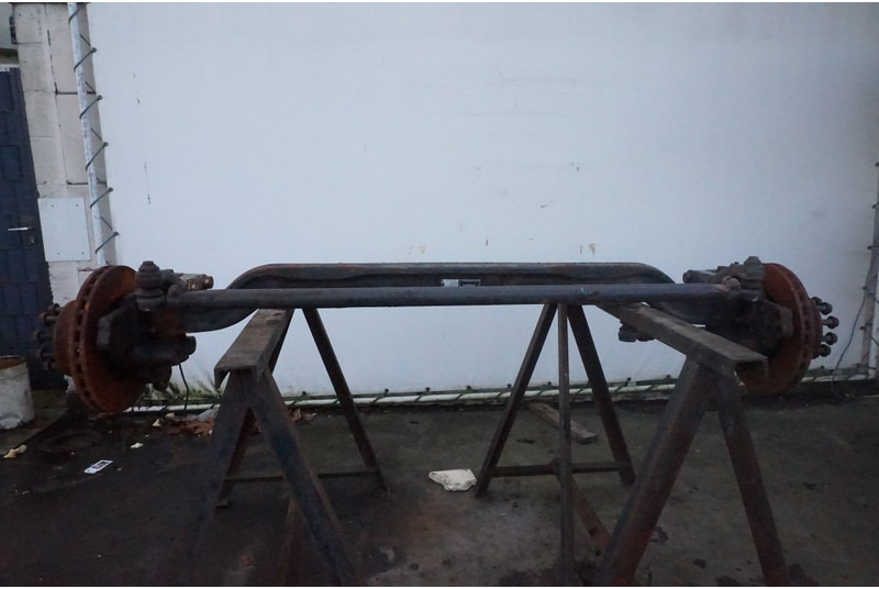 Mercedes-Benz VL5/21DC-9 739 570 A 752792 - Eje delantero para Camión: foto 1 Mercedes-Benz VL5/21DC-9 739 570 A 752792 - Eje delantero para Camión: foto 1