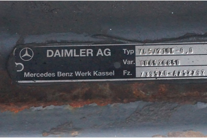 Mercedes-Benz VL5/21DC-9 739 570 A 752792 - Eje delantero para Camión: foto 3 Mercedes-Benz VL5/21DC-9 739 570 A 752792 - Eje delantero para Camión: foto 3