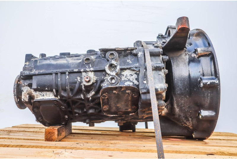 ZF S6-66 M90 81.32002-6891 - Recambio para Camión: foto 1 ZF S6-66 M90 81.32002-6891 - Recambio para Camión: foto 1