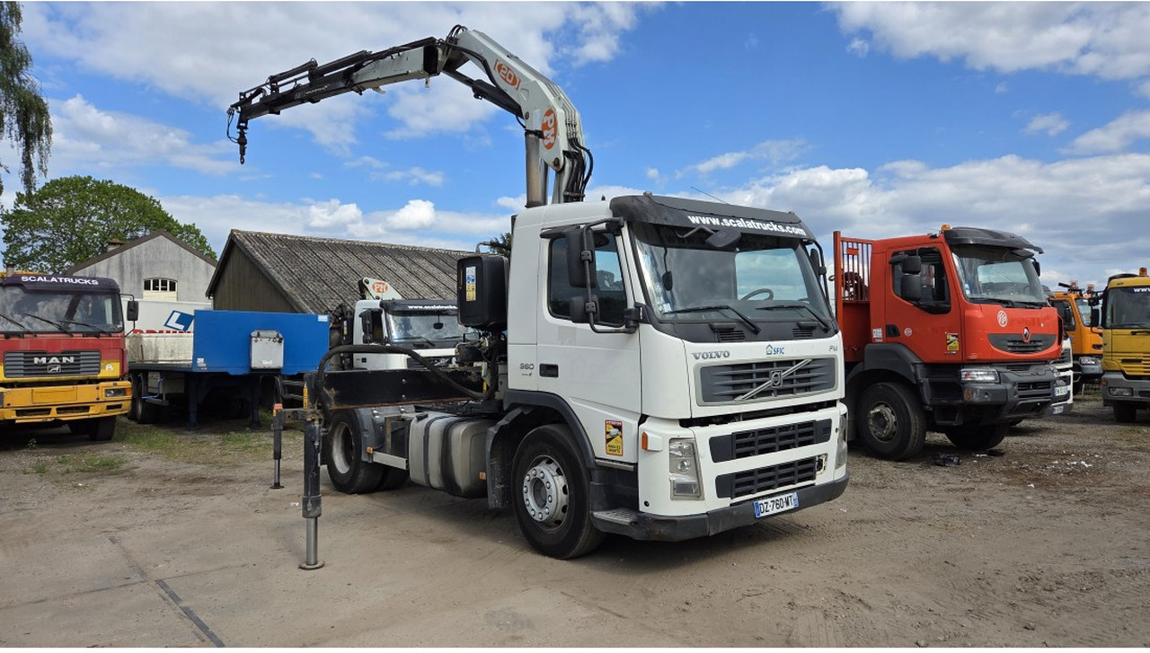 VOLVO FM 360 4X2 EURO 3 TRACTOR UNIT CRANE PM 20T MANUAL GEARBOX - Cabeza tractora: foto 4 VOLVO FM 360 4X2 EURO 3 TRACTOR UNIT CRANE PM 20T MANUAL GEARBOX - Cabeza tractora: foto 4