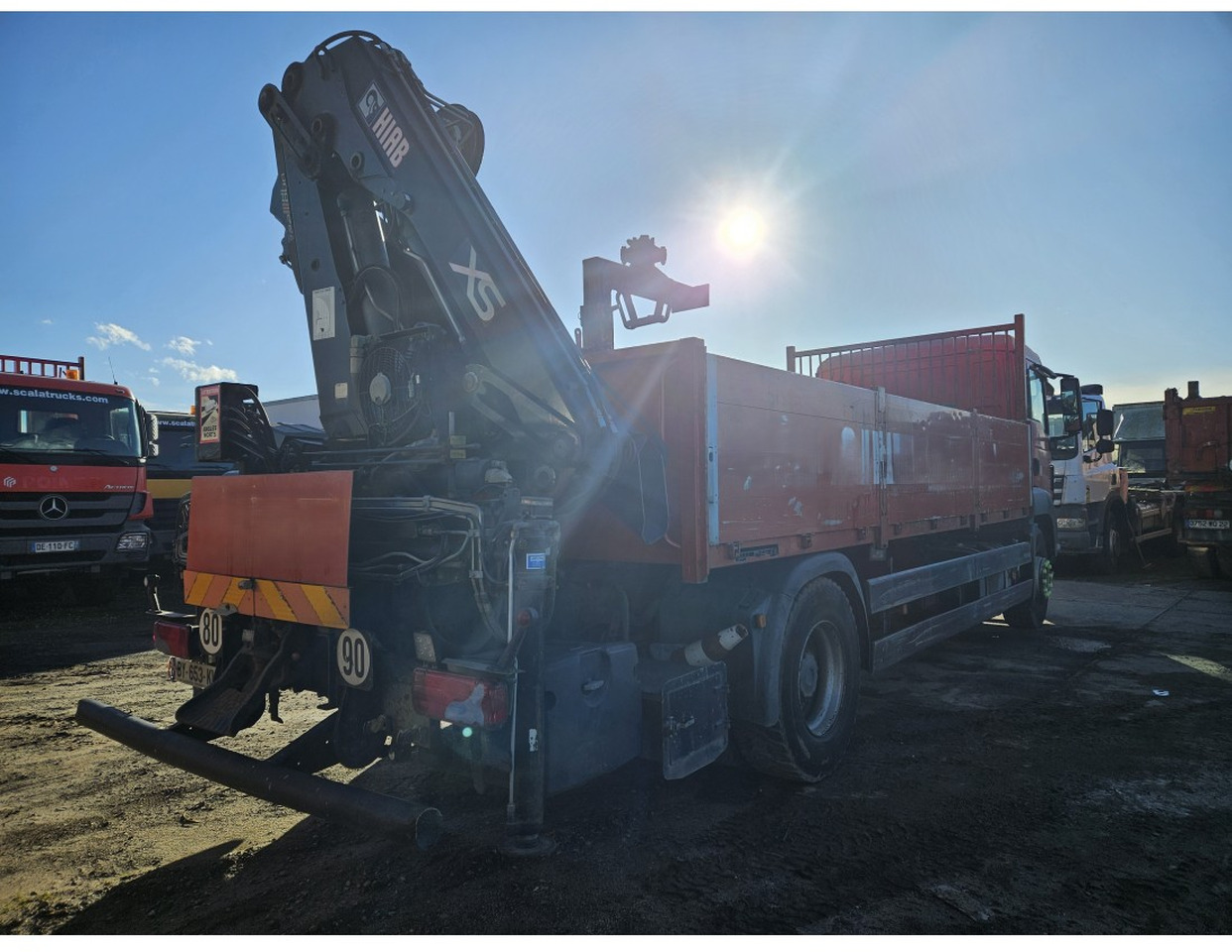 MAN TGS 18.400 Euro 5 Flat bed Full Spring suspension HIAB 122E -3 hiduo Crane Kran Remote - Camión caja abierta, Camión grúa: foto 4 MAN TGS 18.400 Euro 5 Flat bed Full Spring suspension HIAB 122E -3 hiduo Crane Kran Remote - Camión caja abierta, Camión grúa: foto 4