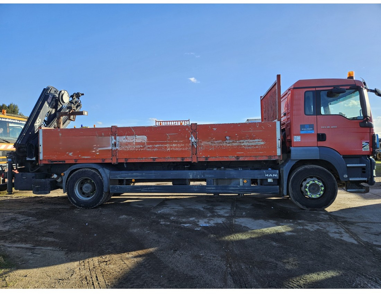 MAN TGS 18.400 Euro 5 Flat bed Full Spring suspension HIAB 122E -3 hiduo Crane Kran Remote - Camión caja abierta, Camión grúa: foto 5 MAN TGS 18.400 Euro 5 Flat bed Full Spring suspension HIAB 122E -3 hiduo Crane Kran Remote - Camión caja abierta, Camión grúa: foto 5