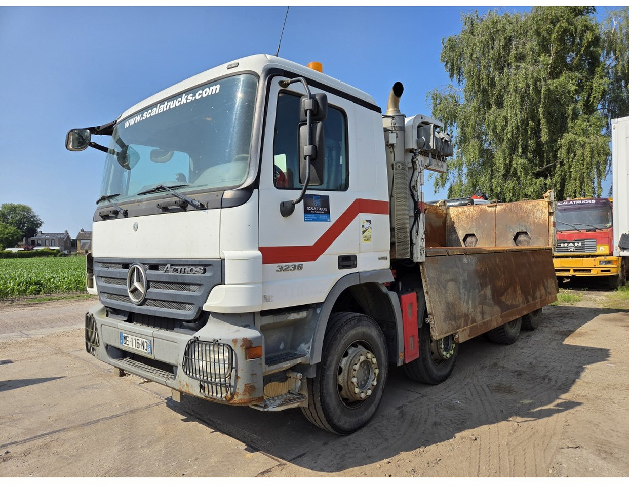 Mercedes Actros 3236 8x4 2-Side Tipper EPS Gearbox 3 Pedals - Camión volquete: foto 5 Mercedes Actros 3236 8x4 2-Side Tipper EPS Gearbox 3 Pedals - Camión volquete: foto 5