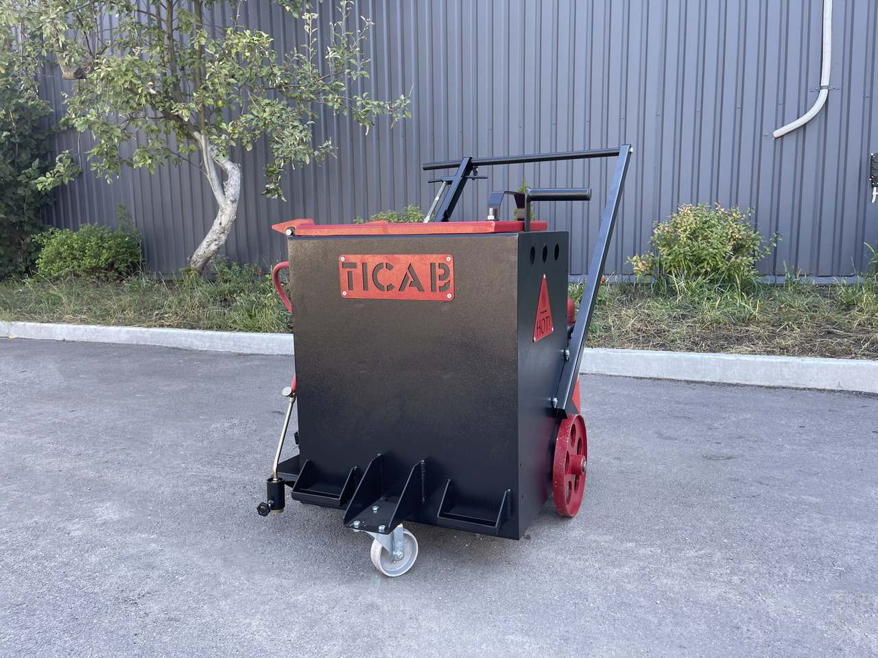 TICAB Manufacturer, Mini Crack Sealing Machine , Hand Push Crack Fill Machine - Cisterna de riego asfáltico: foto 2 TICAB Manufacturer, Mini Crack Sealing Machine , Hand Push Crack Fill Machine - Cisterna de riego asfáltico: foto 2