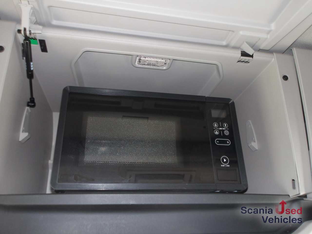 SCANIA S 500 NB - FULL AIR - 1.500 Ltr. TANK - HIGHLINE - Cabeza tractora: foto 4 SCANIA S 500 NB - FULL AIR - 1.500 Ltr. TANK - HIGHLINE - Cabeza tractora: foto 4