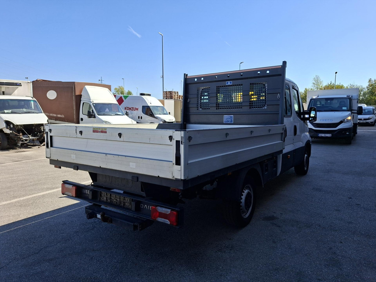 IVECO Daily 35S12 - Furgón, Furgoneta combi: foto 4 IVECO Daily 35S12 - Furgón, Furgoneta combi: foto 4