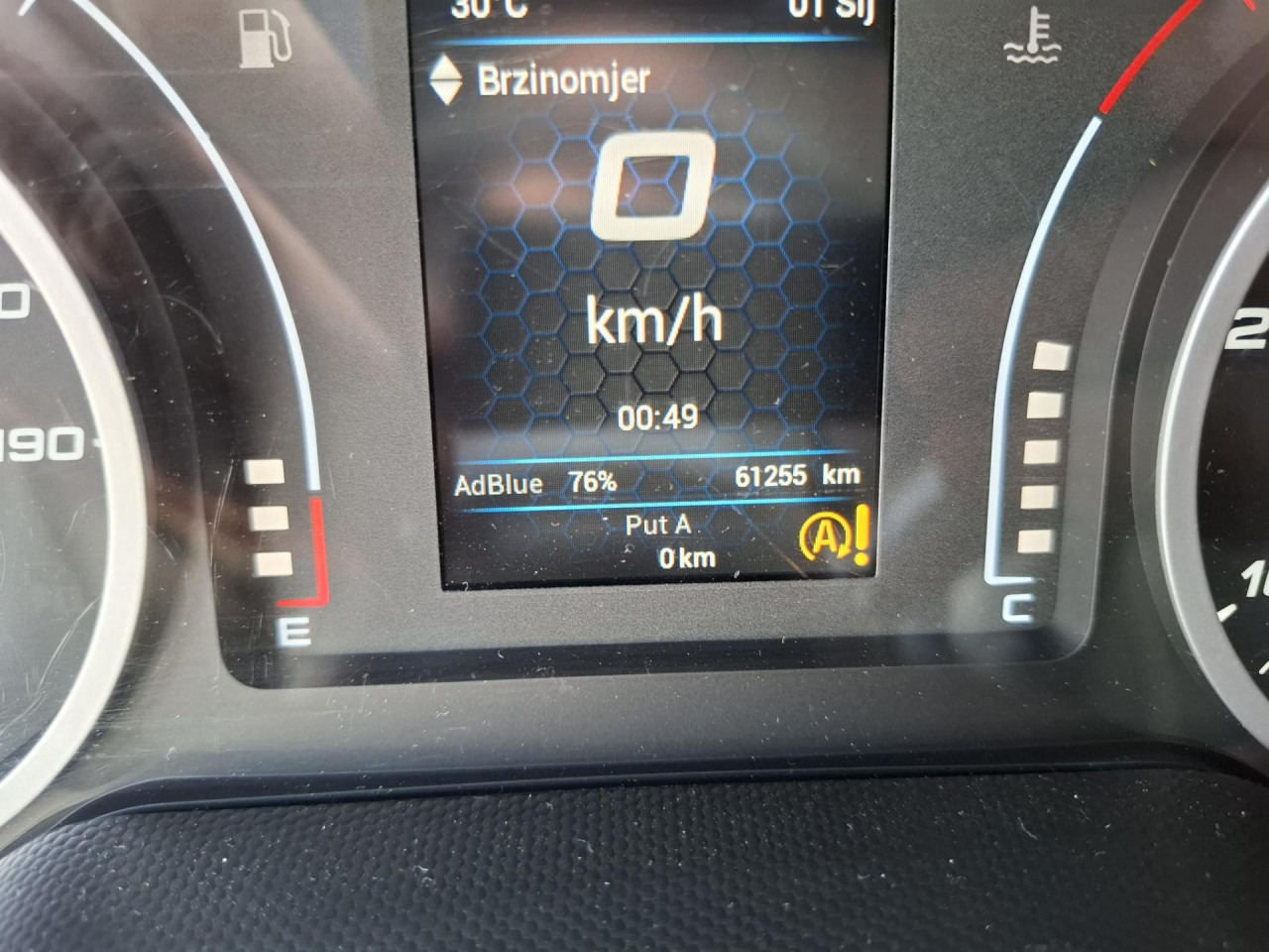 Furgón IVECO Daily 35S16: foto 8