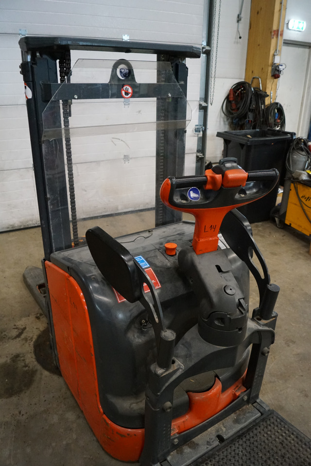 LINDE L14ap - Apilador: foto 5 LINDE L14ap - Apilador: foto 5