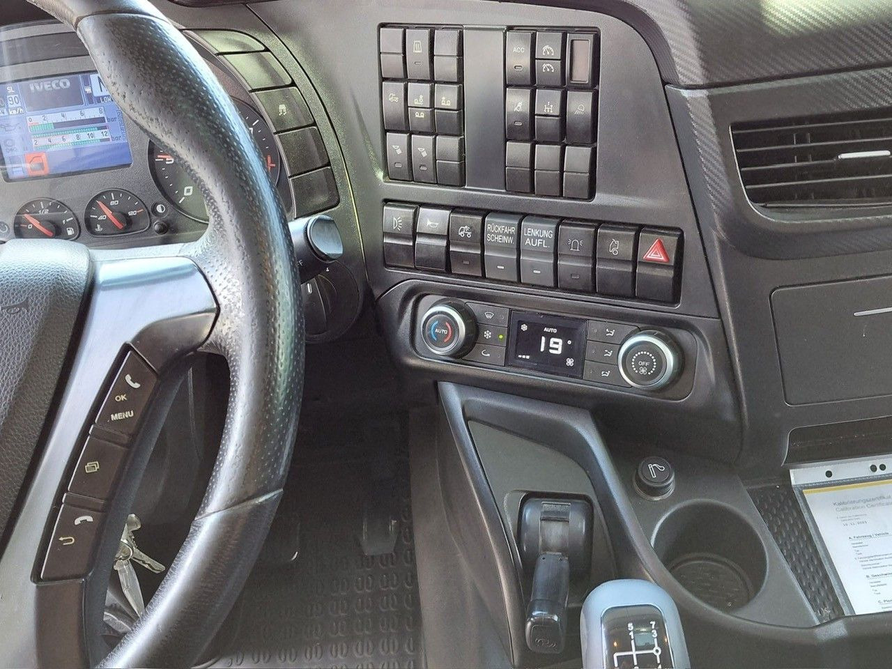 Arrendamiento de  Iveco 440S48TX Stralis 6x2, E6, Kipphydraulik Iveco 440S48TX Stralis 6x2, E6, Kipphydraulik: foto 12