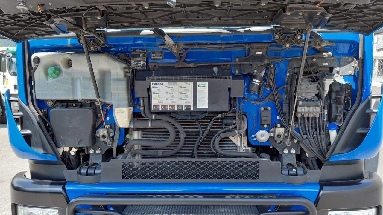 Arrendamiento de  Iveco 440S48TX Stralis 6x2, E6, Kipphydraulik Iveco 440S48TX Stralis 6x2, E6, Kipphydraulik: foto 8