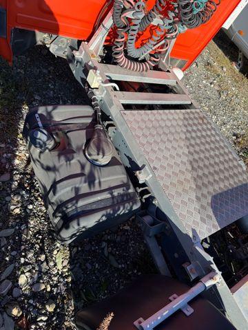 Iveco 50C18 Daily 4x2, E4, ONLY 79600km - Cabeza tractora: foto 4 Iveco 50C18 Daily 4x2, E4, ONLY 79600km - Cabeza tractora: foto 4