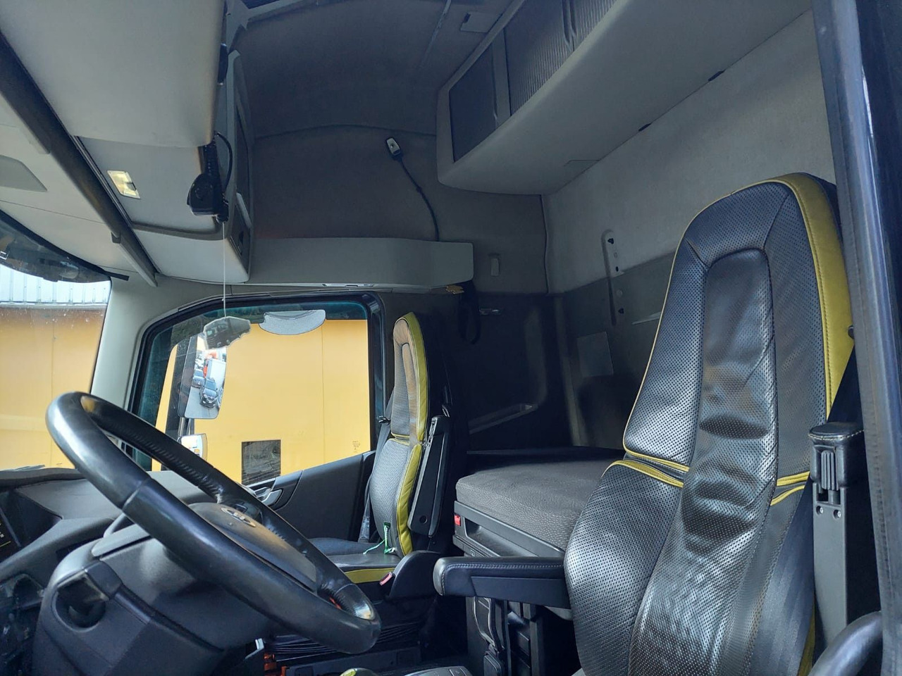 Arrendamiento de  Volvo FH16-650 4x2, Euro 6, VEB, airbrush Volvo FH16-650 4x2, Euro 6, VEB, airbrush: foto 11