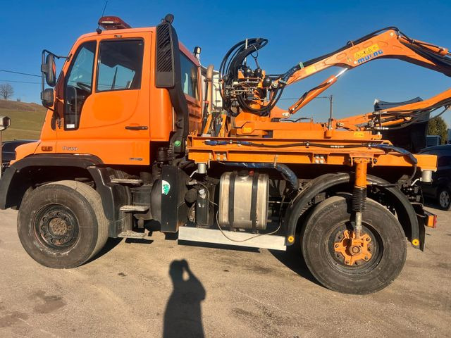 Unimog U500 4x4, Boeschungsmaehwerk Mulag - Camión: foto 5 Unimog U500 4x4, Boeschungsmaehwerk Mulag - Camión: foto 5