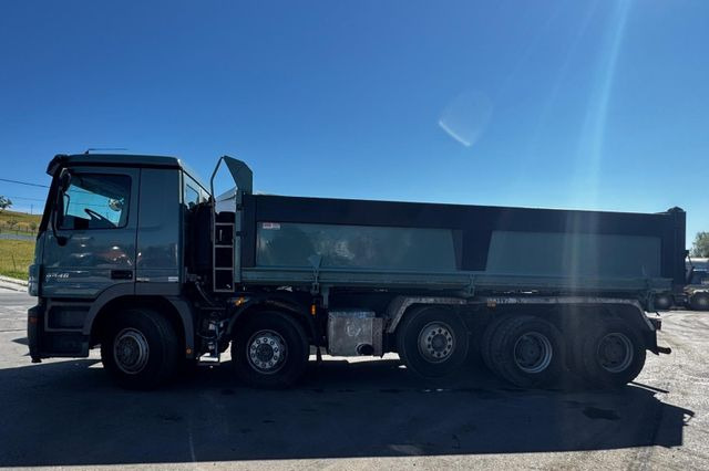 Mercedes-Benz Actros 4446 10x4, E5, MP2, EPS, Retarder - Camión volquete: foto 4 Mercedes-Benz Actros 4446 10x4, E5, MP2, EPS, Retarder - Camión volquete: foto 4