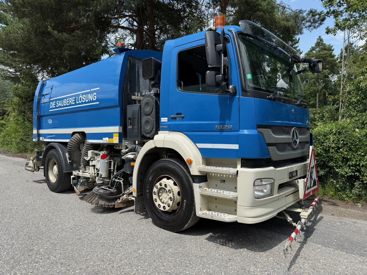 Mercedes-Benz Axor 1829 4x2, E5, EPS, RHD, Faun Kehrmaschine - Barredora vial: foto 3 Mercedes-Benz Axor 1829 4x2, E5, EPS, RHD, Faun Kehrmaschine - Barredora vial: foto 3