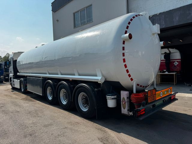 Schrader Treibstoff Diesel/Benzin, ADR, 4 Kammern, Sening - Semirremolque cisterna: foto 4 Schrader Treibstoff Diesel/Benzin, ADR, 4 Kammern, Sening - Semirremolque cisterna: foto 4