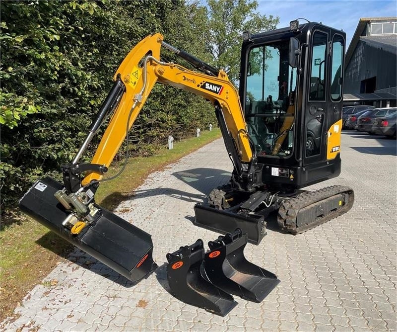 Sany SY18C Med TF tiltskifte og TF skovlpakke - Excavadora de cadenas: foto 1 Sany SY18C Med TF tiltskifte og TF skovlpakke - Excavadora de cadenas: foto 1