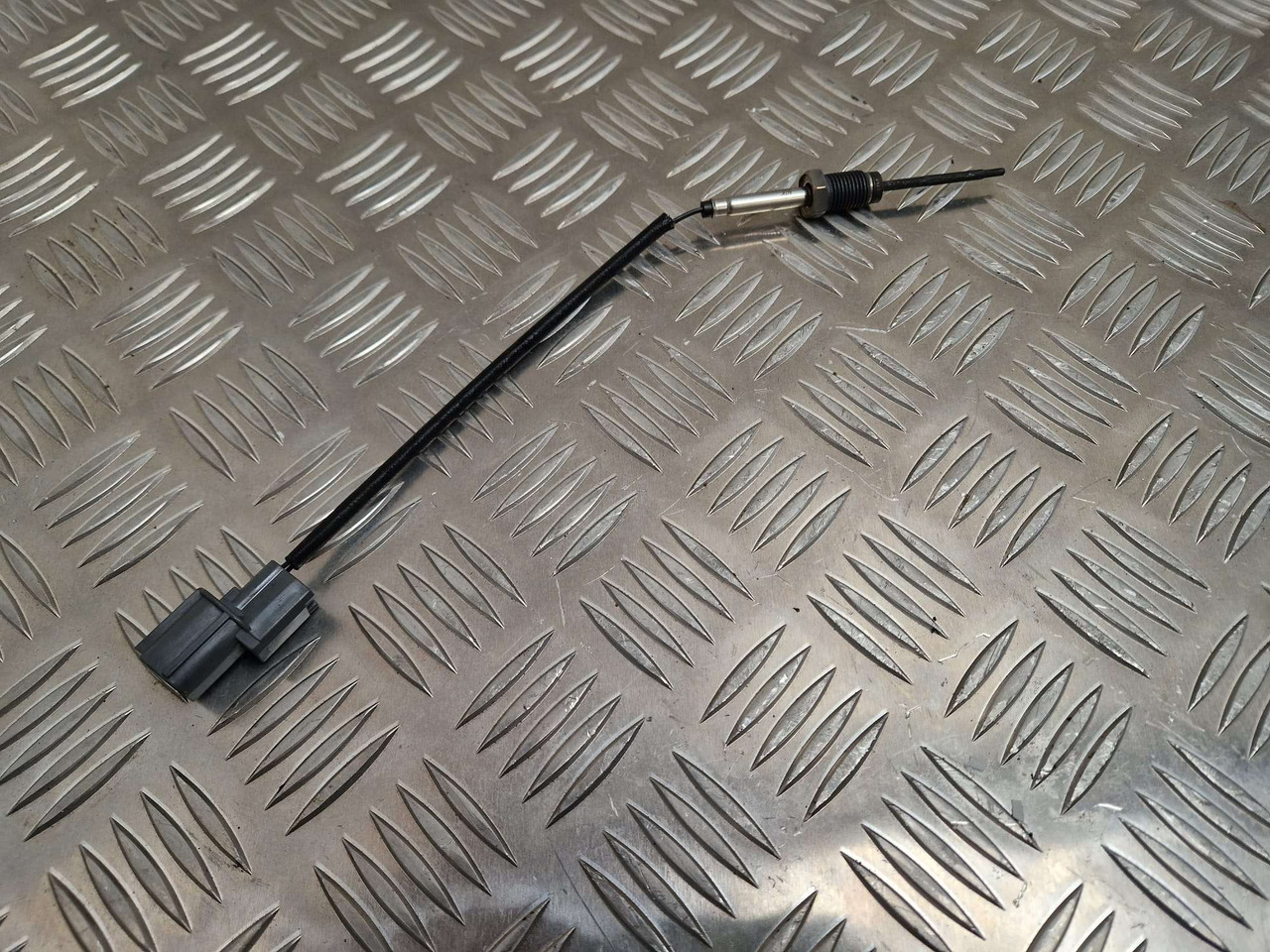 320/A9184 Exhaust Temperature Sensor SCR GENUINE JCB - Motor y piezas para Maquinaria de construcción: foto 1 320/A9184 Exhaust Temperature Sensor SCR GENUINE JCB - Motor y piezas para Maquinaria de construcción: foto 1