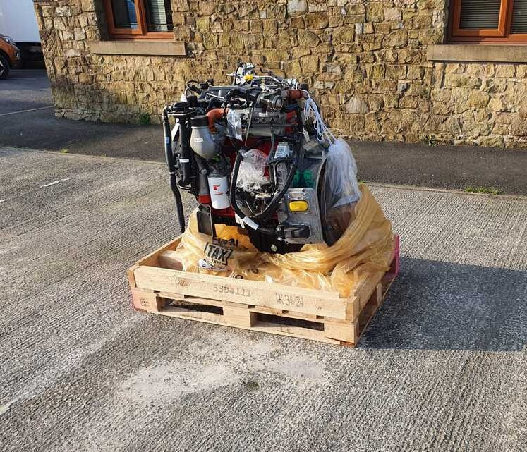 Cummins L9 E6 C340B NEW engine 254kw – 298kw 8.9L engine - Motor para Maquinaria de construcción: foto 1 Cummins L9 E6 C340B NEW engine 254kw – 298kw 8.9L engine - Motor para Maquinaria de construcción: foto 1