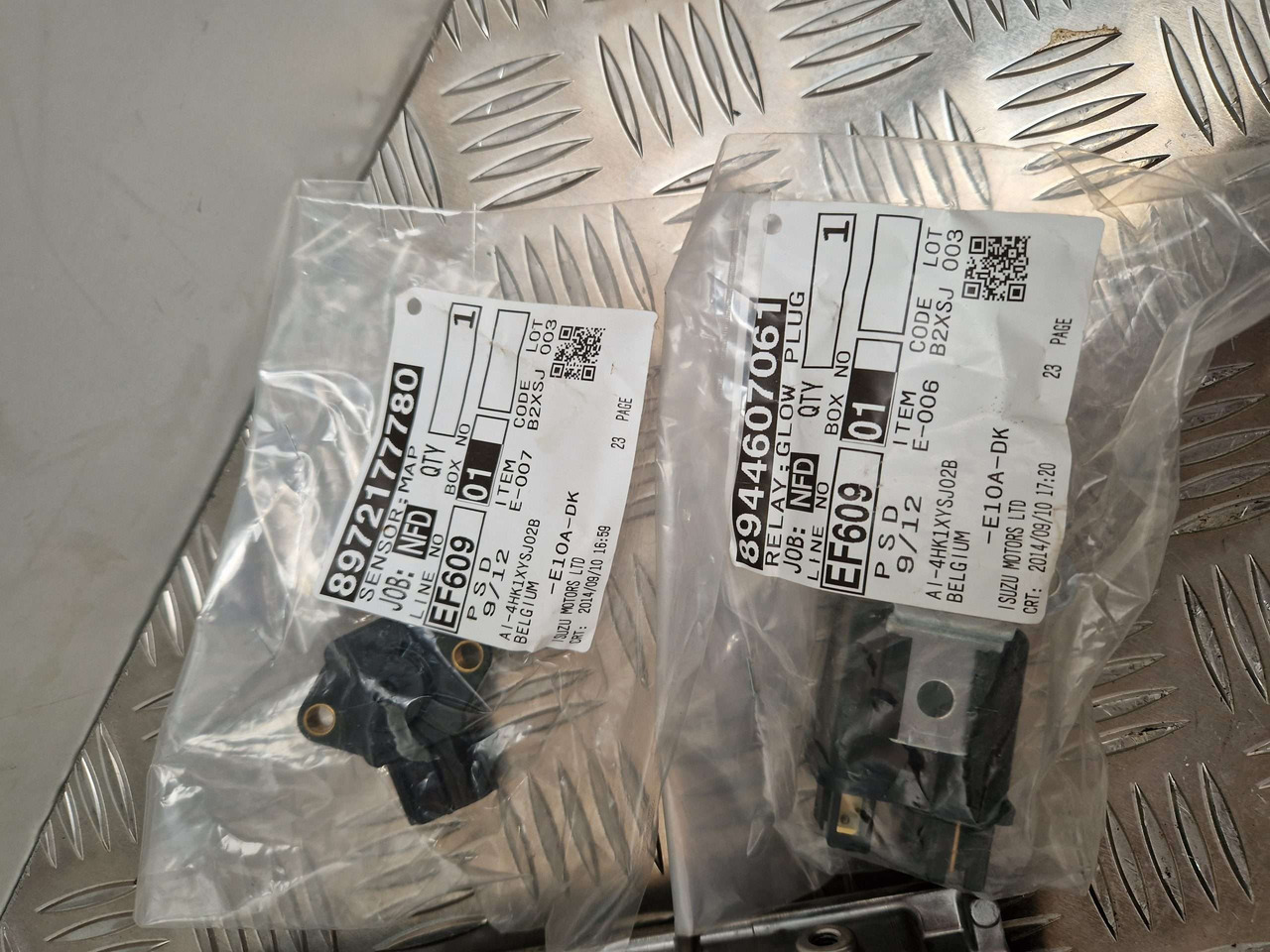 ISUZU ECU 4HK1 XYSJ02B 24V H725324 - Motor y piezas para Maquinaria de construcción: foto 4 ISUZU ECU 4HK1 XYSJ02B 24V H725324 - Motor y piezas para Maquinaria de construcción: foto 4