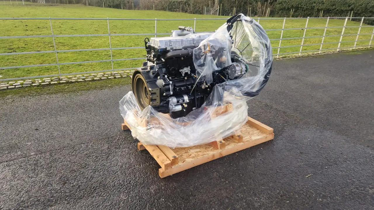 Isuzu 6HK1 178kw engine 01/145270 - Motor para Maquinaria de construcción: foto 3 Isuzu 6HK1 178kw engine 01/145270 - Motor para Maquinaria de construcción: foto 3