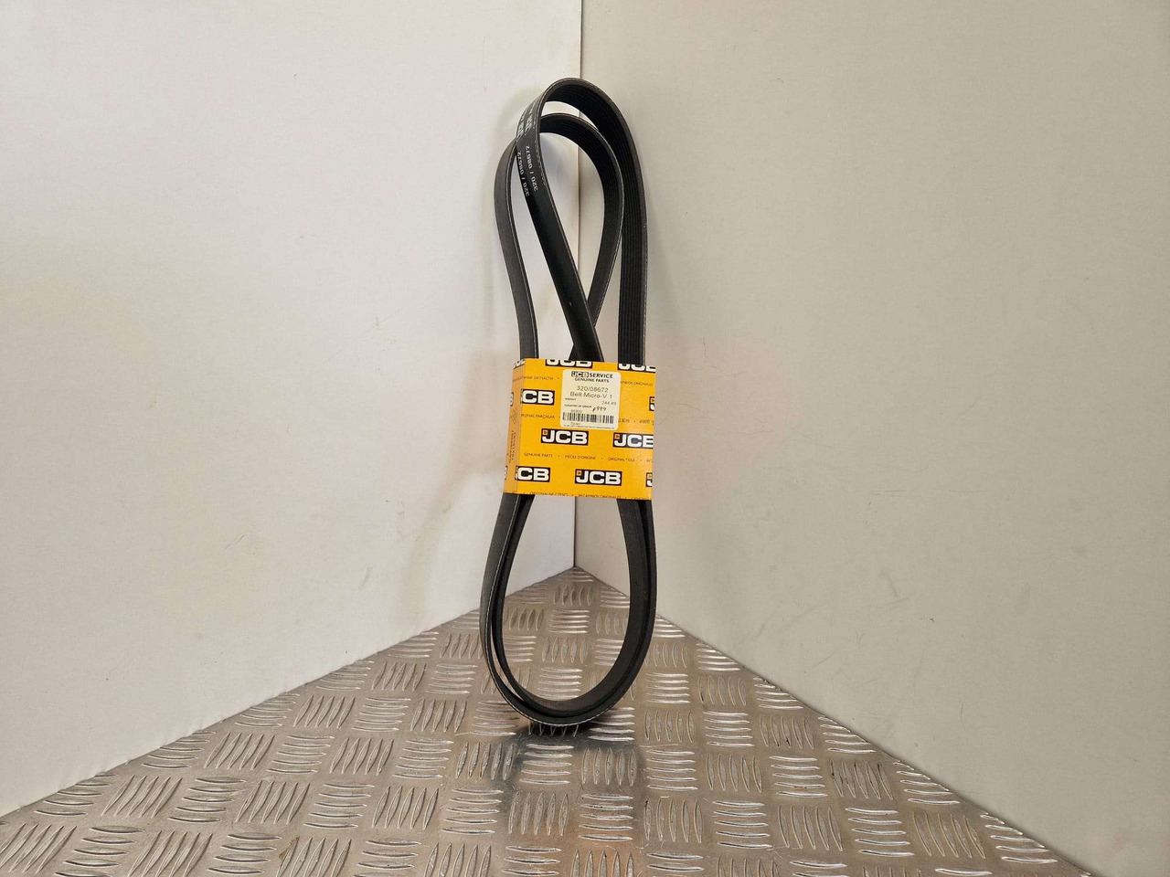 JCB 2079mm drive belt JS130 JS145 JS220 320/08672 - Motor y piezas para Maquinaria de construcción: foto 1 JCB 2079mm drive belt JS130 JS145 JS220 320/08672 - Motor y piezas para Maquinaria de construcción: foto 1