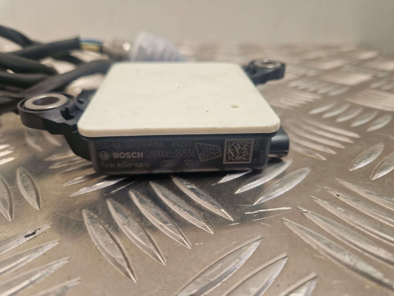 JCB nitrous oxide sensor 320/A9086 Bosch 12v - Motor y piezas para Maquinaria de construcción: foto 3 JCB nitrous oxide sensor 320/A9086 Bosch 12v - Motor y piezas para Maquinaria de construcción: foto 3