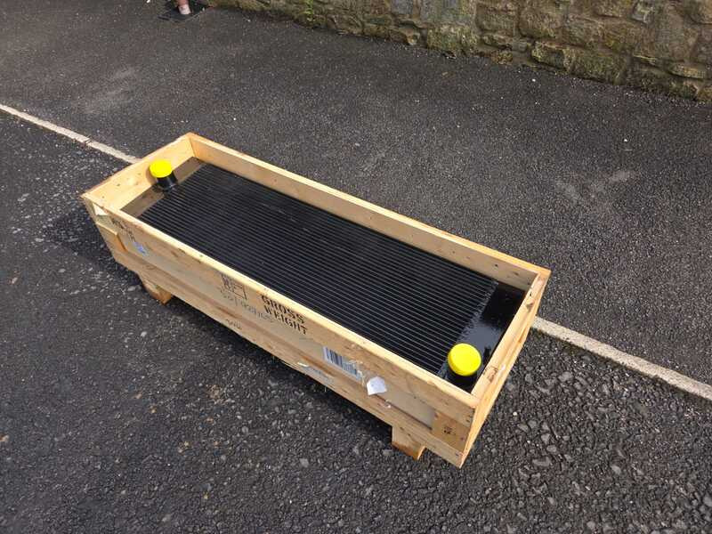 JCB radiator assembly 30/927165 NEW - Motor y piezas para Maquinaria de construcción: foto 3 JCB radiator assembly 30/927165 NEW - Motor y piezas para Maquinaria de construcción: foto 3