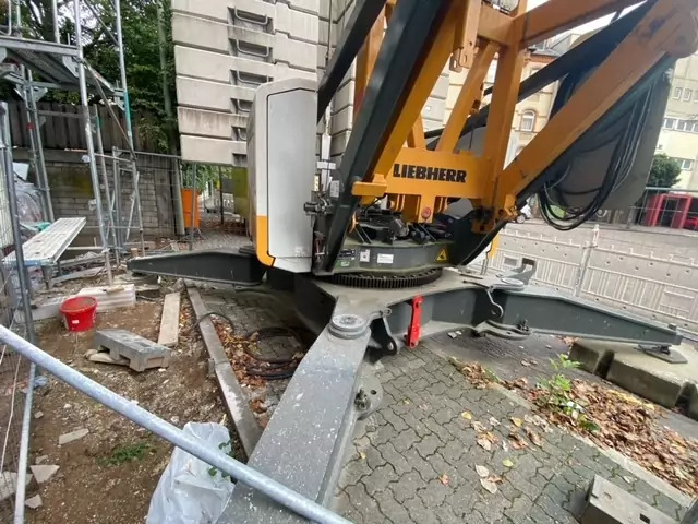 2015 Liebherr 81K - Grúa automontante: foto 4 2015 Liebherr 81K - Grúa automontante: foto 4